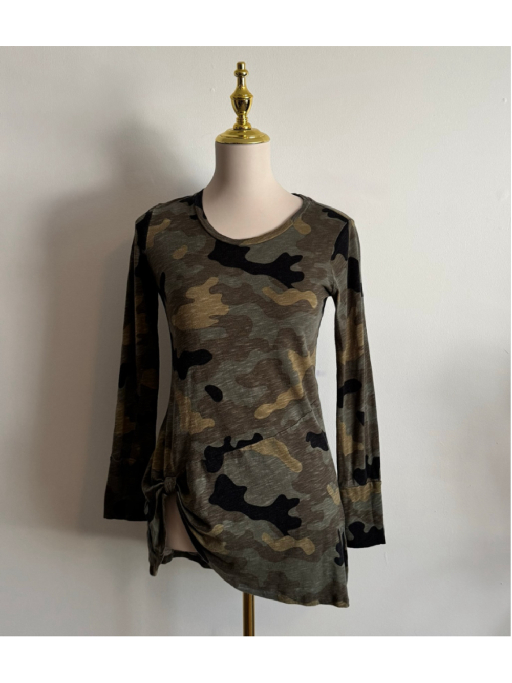 Women's G by Giuliana Camo Long Sleeve Tee XS Green Black